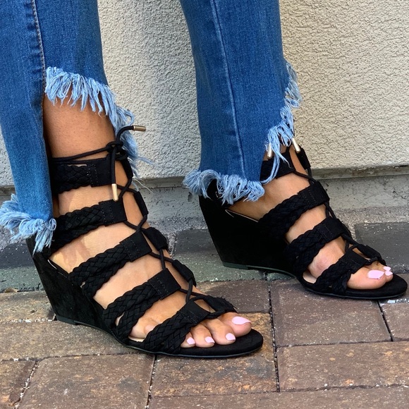 NIB Black Chic Caged Lace Up Wedge Sandal - Picture 6 of 7